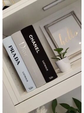 ✨LIKE to be NOTIFIED of when I go LIVE!!✨💗💗👜👠👗👔👛👜👢🥿👡💗💗